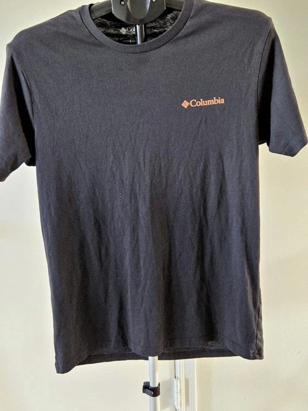 Columbia Men’s M Bigfoot Sasquatch Graphic T-Shirt Black Outdoor Hiking